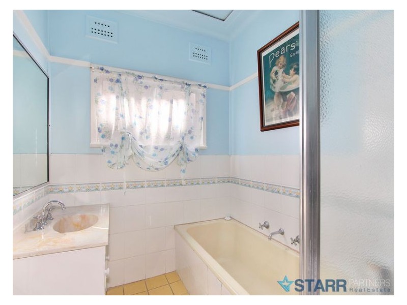 Fairfield East NSW 2165