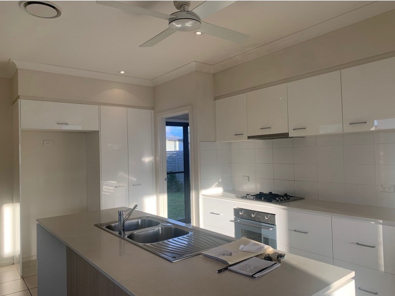 120 Riverbank Drive, The Ponds NSW 2769