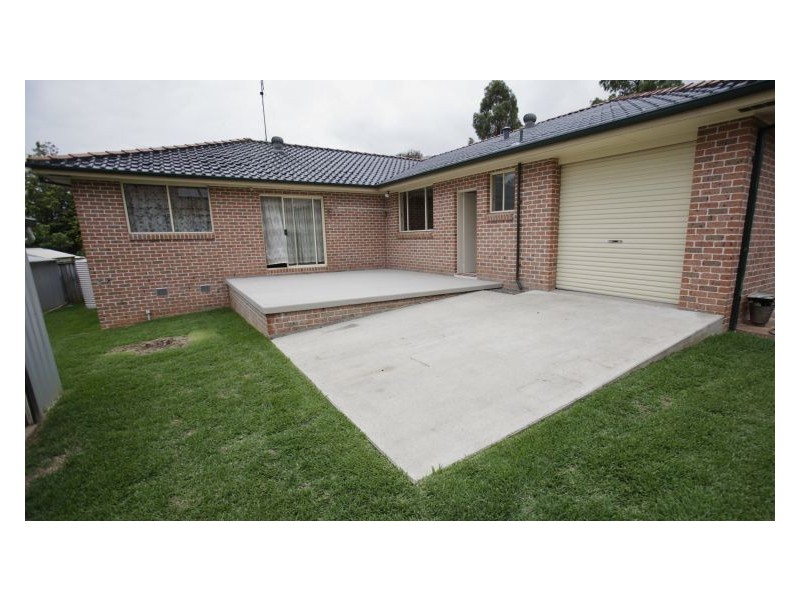 69 Lord Howe Dr, Green Valley NSW 2168