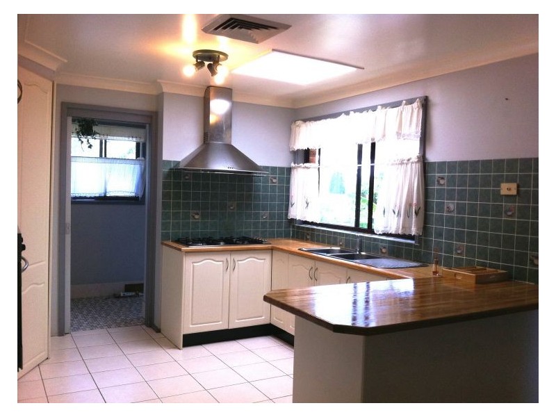 17 Defoe Place, Wetherill Park NSW 2164