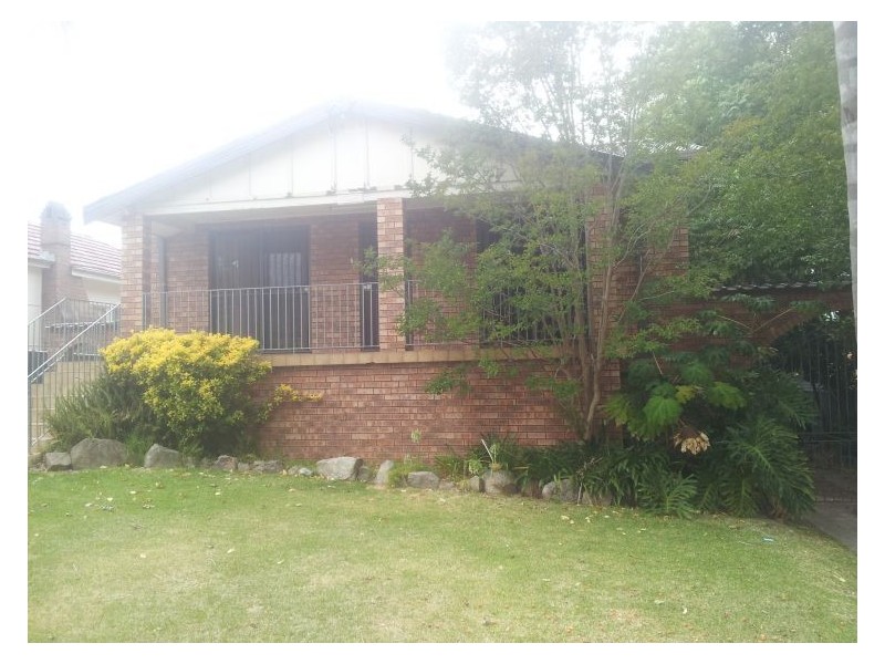 18 Orchard Road, Fairfield NSW 2165