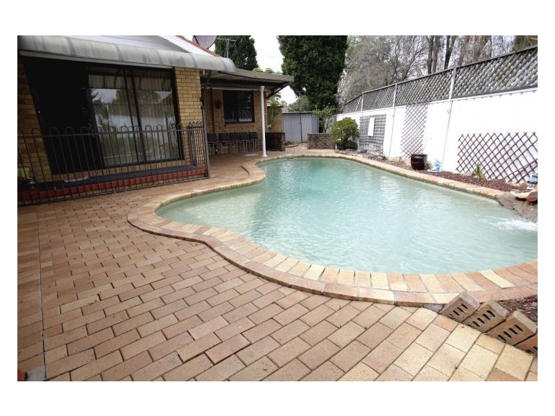 18 Newcastle St, Wakeley NSW 2176