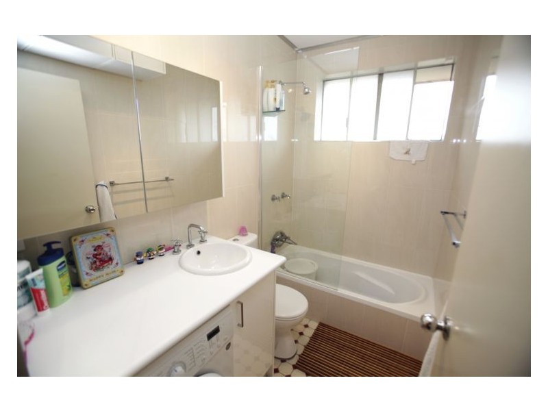 7/11 Gilbert St, Cabramatta NSW 2166