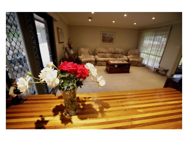 90 Restwell Rd, Bossley Park NSW 2176