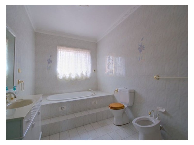 Bossley Park NSW 2176