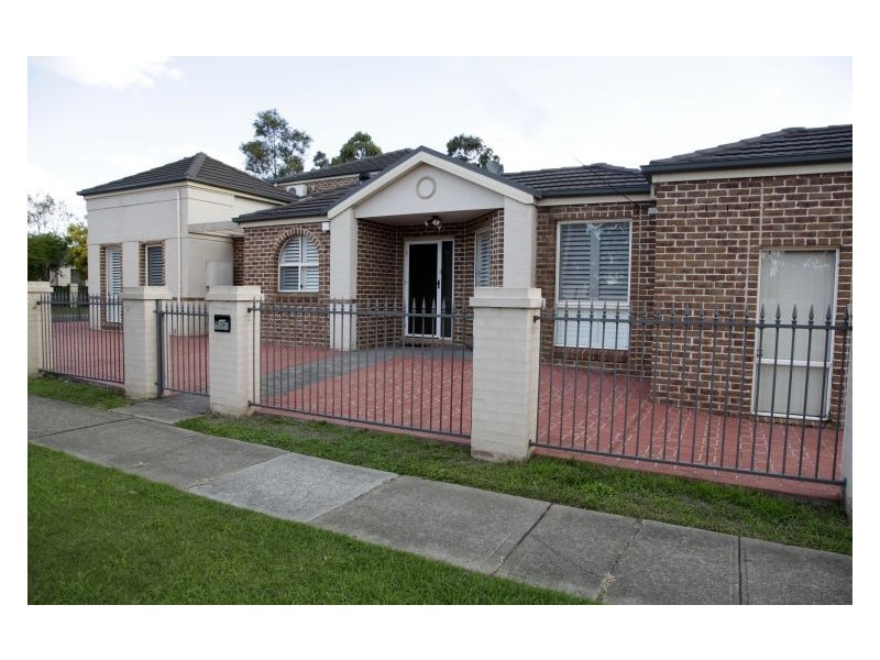 29 Normanby St, Fairfield East NSW 2165