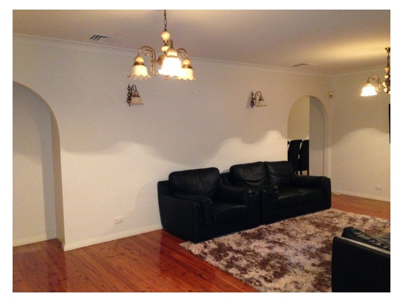 West Hoxton NSW 2171