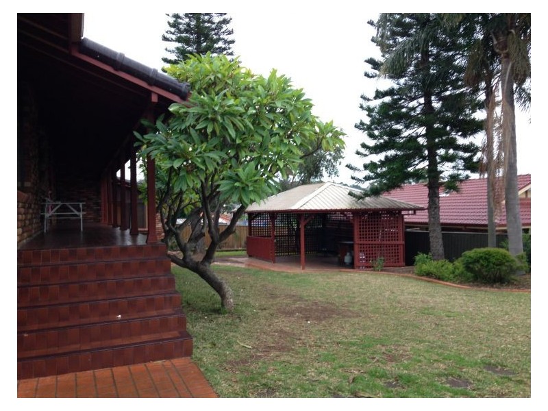 West Hoxton NSW 2171