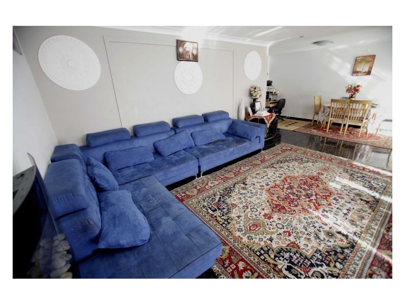 74 Green Valley Rd, Green Valley NSW 2168