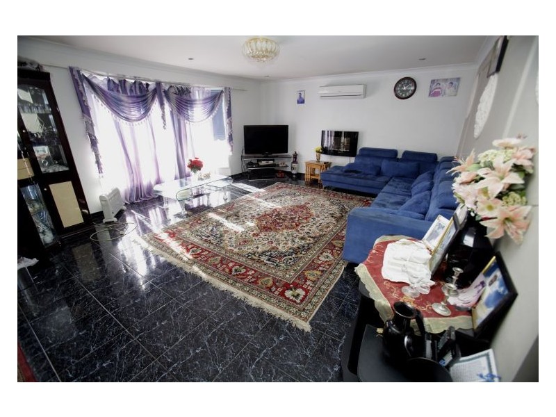 74 Green Valley Rd, Green Valley NSW 2168