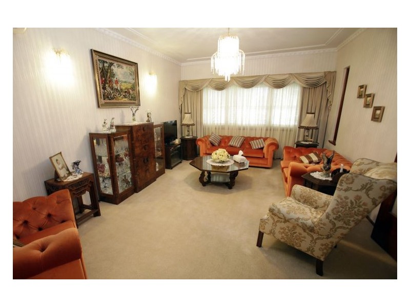 31 Station St, Fairfield NSW 2165