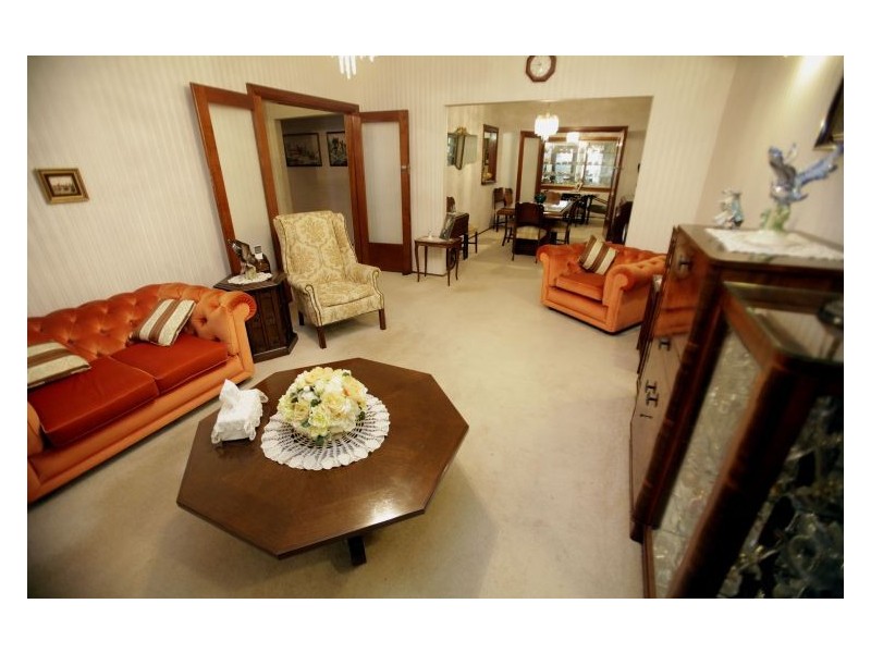 31 Station St, Fairfield NSW 2165