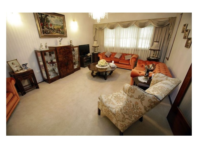 31 Station St, Fairfield NSW 2165