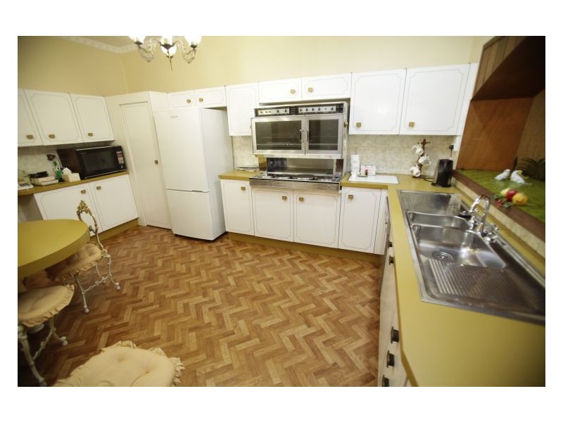 31 Station St, Fairfield NSW 2165