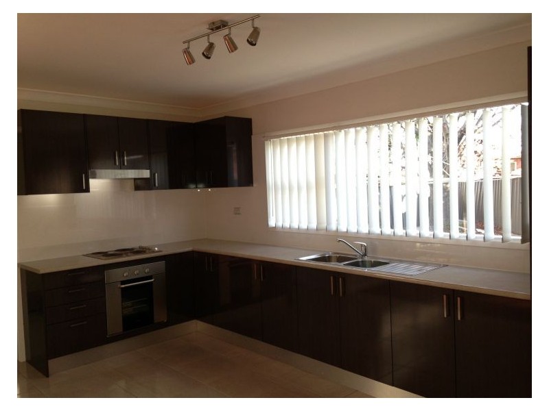 Fairfield West NSW 2165