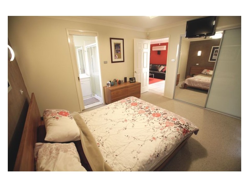 29 Gilgandra St, Hoxton Park NSW 2171