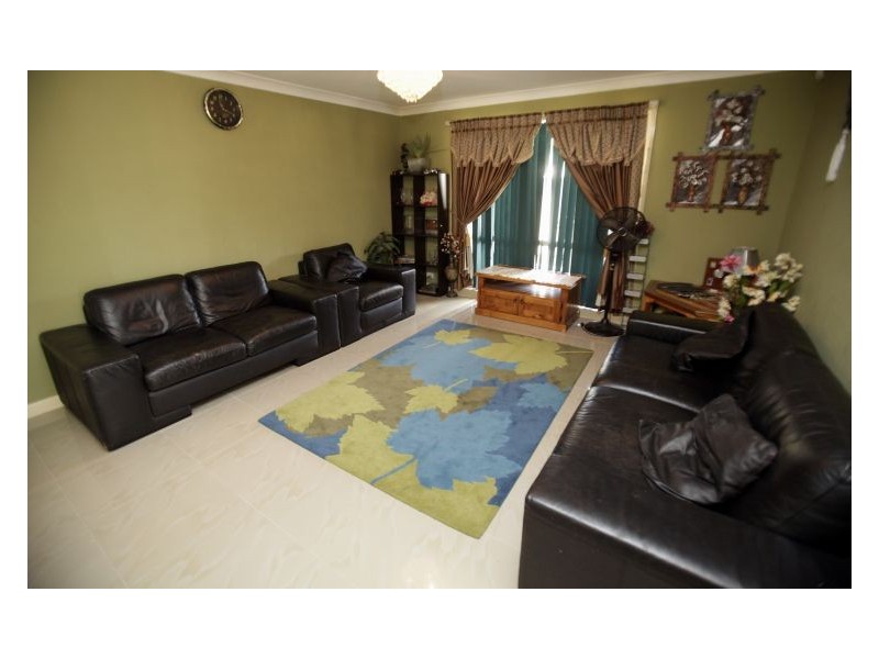 3 Omega Cl, Prestons NSW 2170
