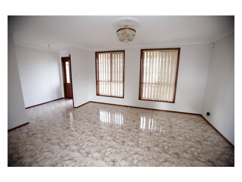 6 Dowding Cl, Cecil Hills NSW 2171