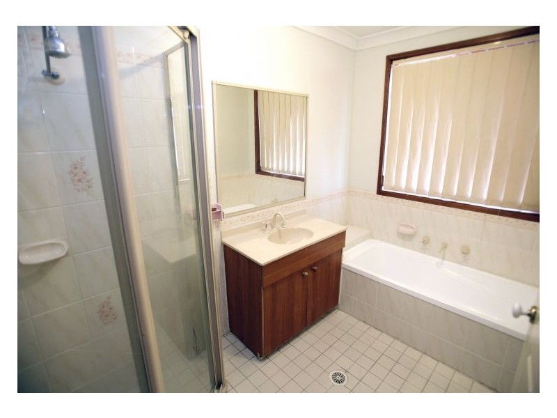 6 Dowding Cl, Cecil Hills NSW 2171