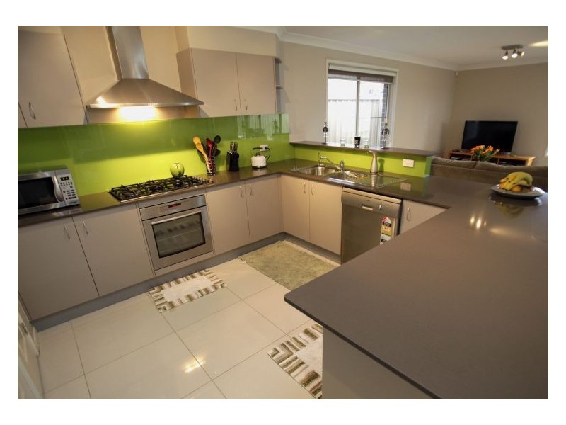 36 Broulie St, Prestons NSW 2170