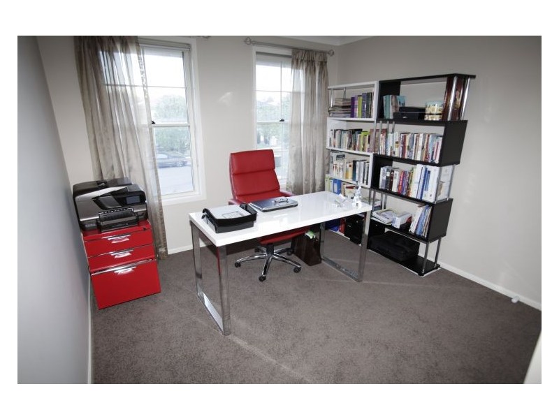 36 Broulie St, Prestons NSW 2170