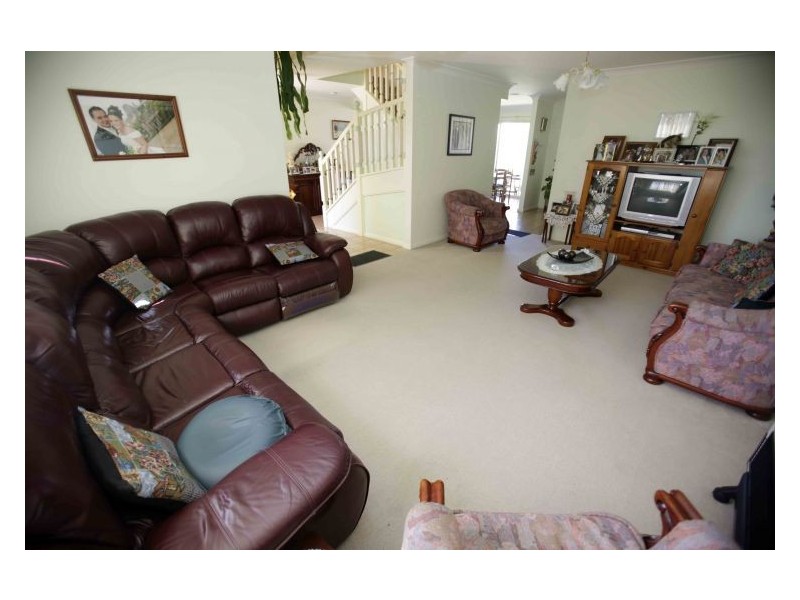 4 Sunrise  Pl, Horningsea Park NSW 2171