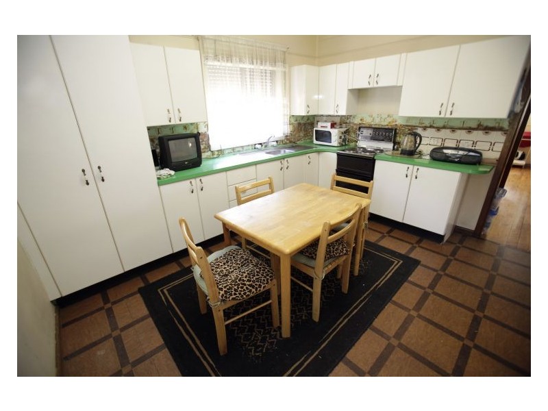 73 Ligar, Fairfield NSW 2165