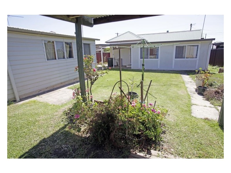 73 Ligar, Fairfield NSW 2165