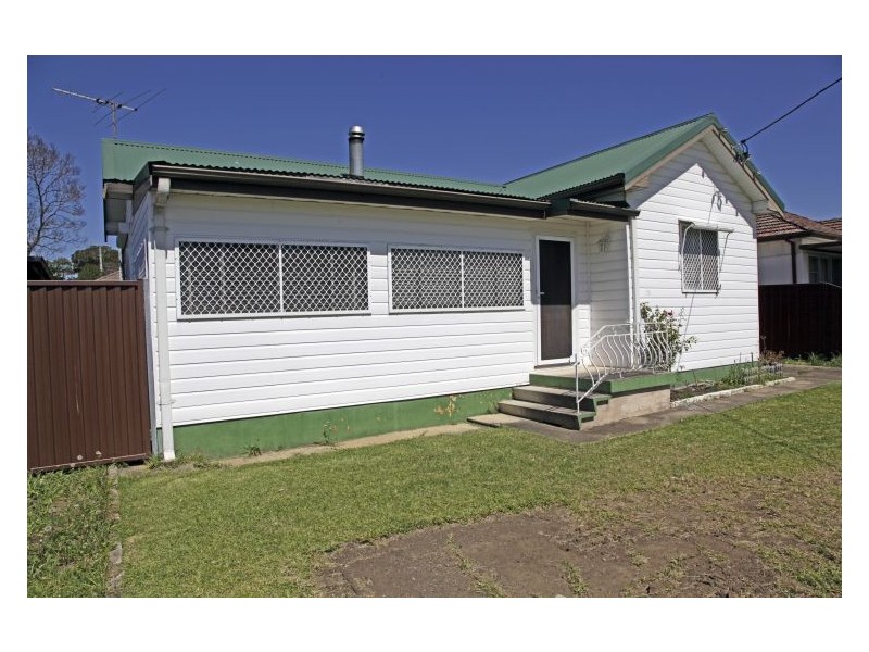 73 Ligar, Fairfield NSW 2165