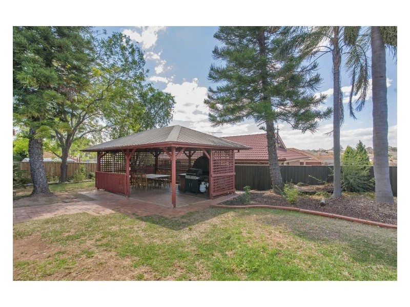 43 Mannow Ave, West Hoxton NSW 2171