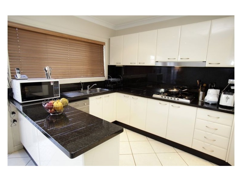 9/6 Hambledon Rd, Quakers Hill NSW 2763