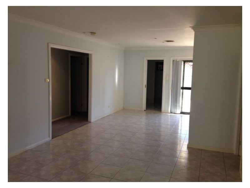 8/85 Cambridge St, Canley Heights NSW 2166