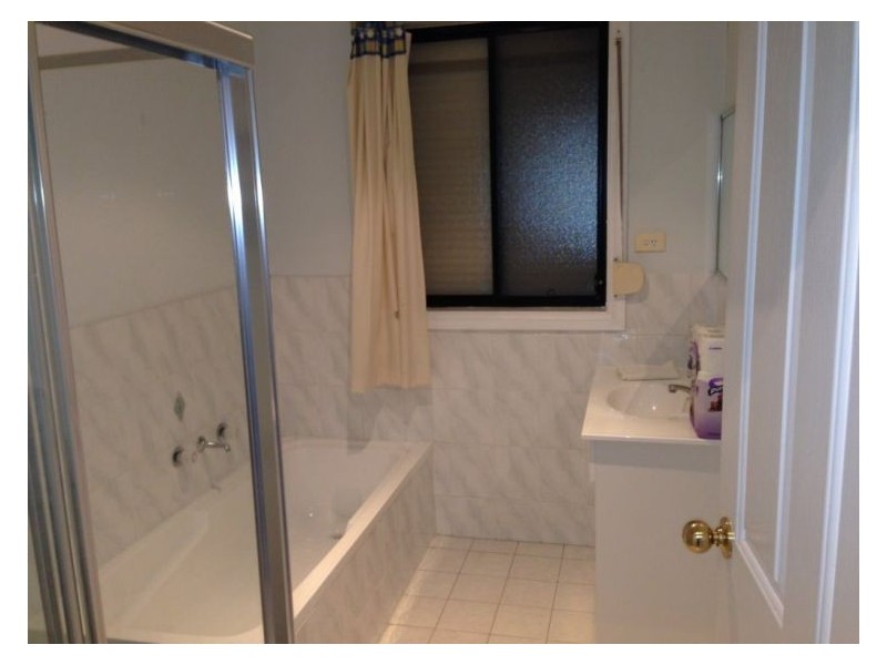 8/85 Cambridge St, Canley Heights NSW 2166