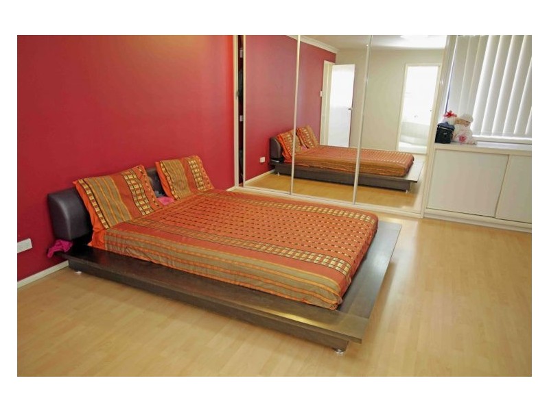 172 Braidwood Dr, Prestons NSW 2170