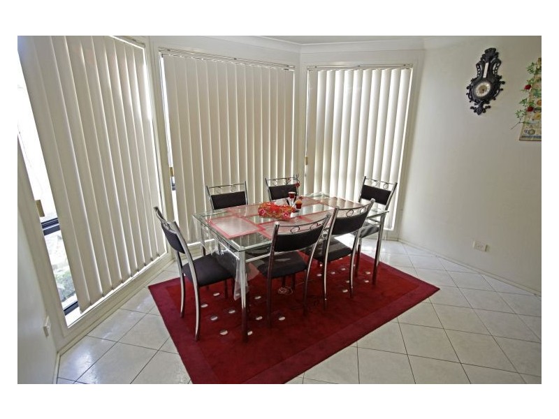 172 Braidwood Dr, Prestons NSW 2170