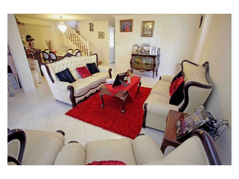 172 Braidwood Dr, Prestons NSW 2170