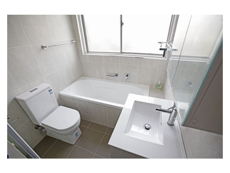 3/26 Remembrance Ave, Warwick Farm NSW 2170