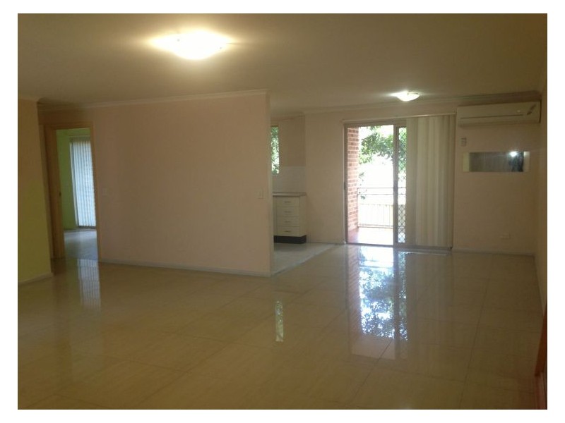 3/25 Fourth Ave, Blacktown NSW 2148