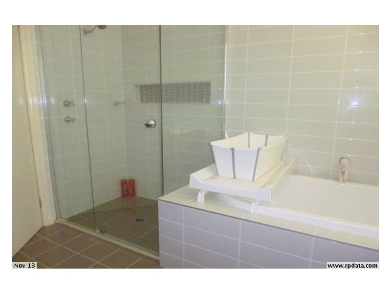 50 Thistle Circuit, Green Valley NSW 2168