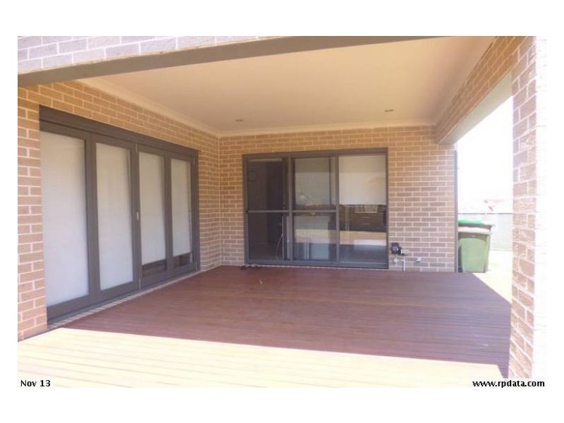 50 Thistle Circuit, Green Valley NSW 2168