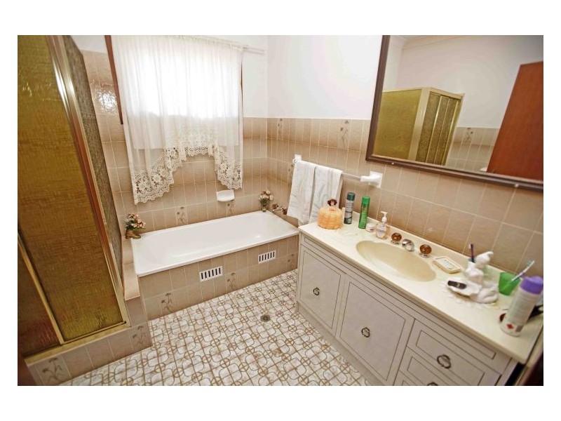 Cabramatta West NSW 2166