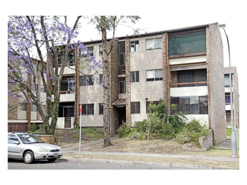 3/26 Remembrance Ave, Warwick Farm NSW 2170