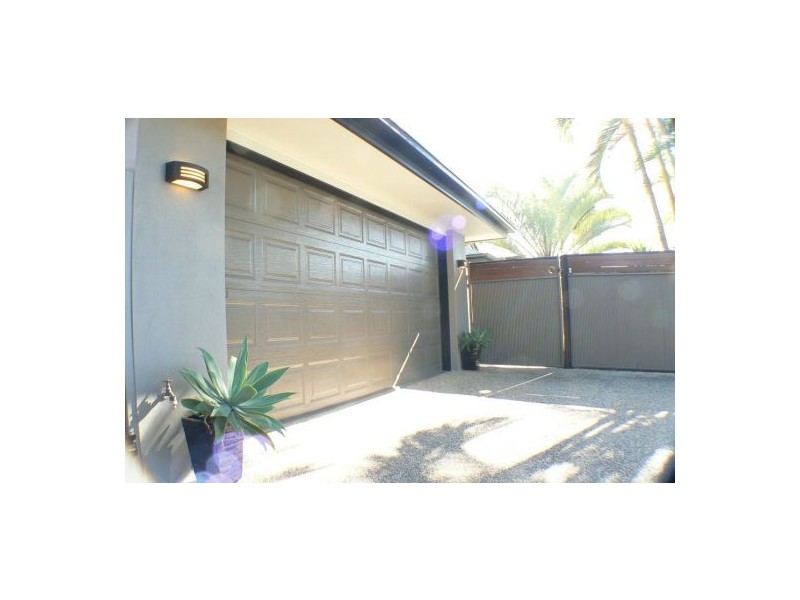 684 David Low Way, Pacific Paradise QLD 4564