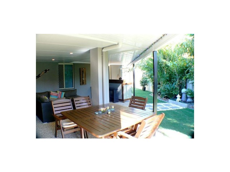 684 David Low Way, Pacific Paradise QLD 4564