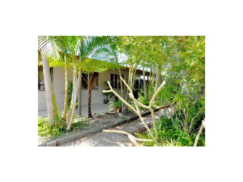 17 Lows Drive, Pacific Paradise QLD 4564