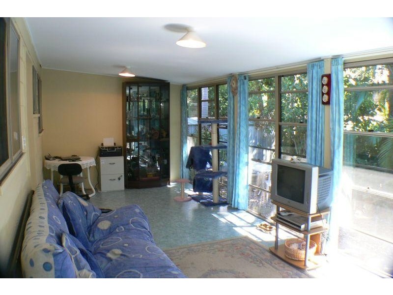 28 Wywong Street, Pacific Paradise QLD 4564