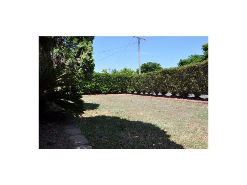 10 Karome Street, Pacific Paradise QLD 4564