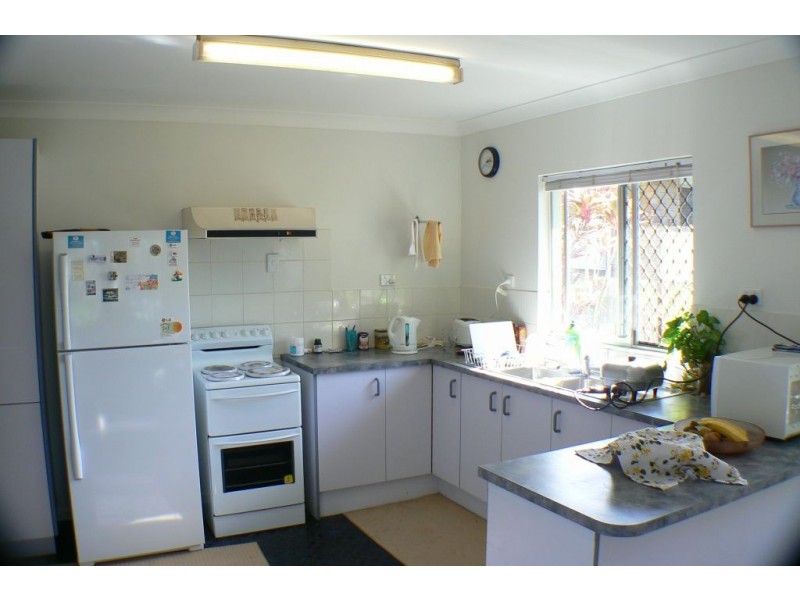 39 Karome Street, Pacific Paradise QLD 4564