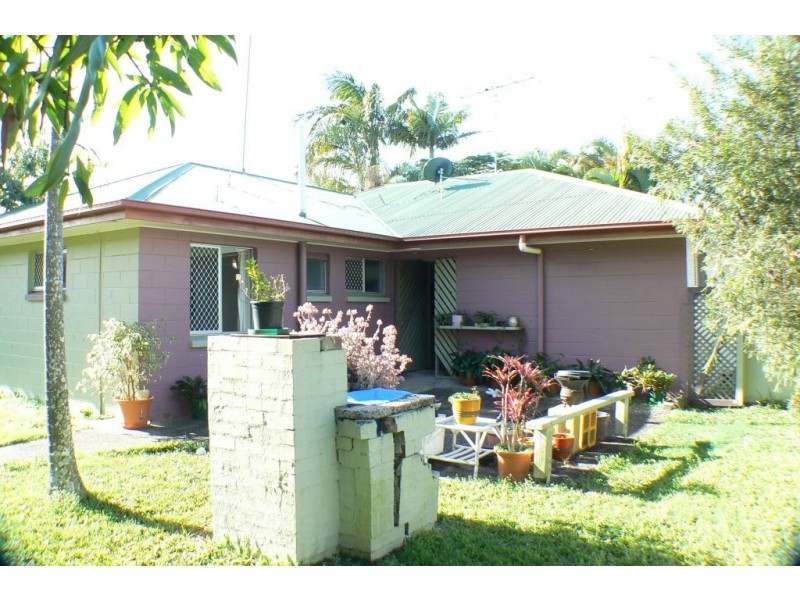 39 Karome Street, Pacific Paradise QLD 4564