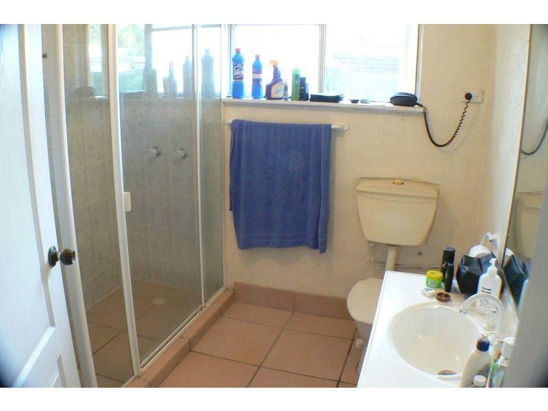 2 Richardson Street, Pacific Paradise QLD 4564